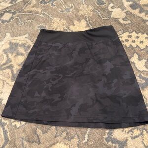 Anthropologie Maison D'Amelie Black Camo Athletic Skort - Size Small